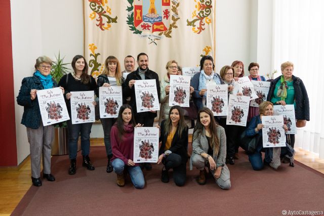La gala benéfica ´Ellas, Artistas´ reúne en El Batel a una amplia representación del talento femenino regional