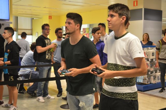 Más de 500 inscritos al torneo Fifa y Just Dance de Teleco LAN Party y El Corte Inglés que comienza este fin de semana