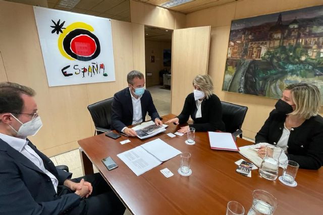 La alcaldesa presenta en Turespaña el Plan Estratégico de Turismo de Cartagena