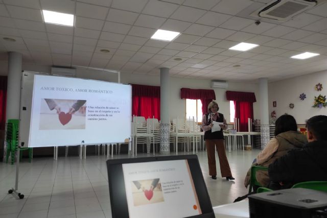 Servicios Sociales organiza varias actividades para celebrar la semana del amor en Los Mateos