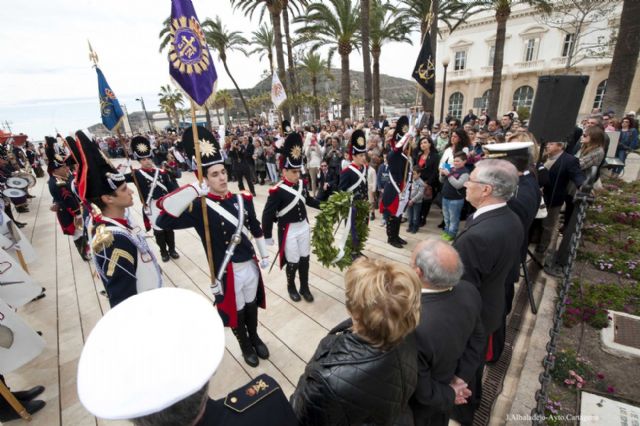 Los granaderos marrajos homenajean un año mas al heroe Martin Alvarez