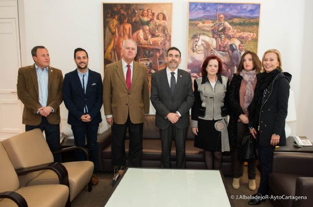 Manuel Rolandi ofrece en un libro una revision de la historia del canton de Cartagena