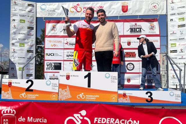 El cartagenero Raúl Martínez, campeón en la Copa de España de trial bici celebrada en Los Camachos