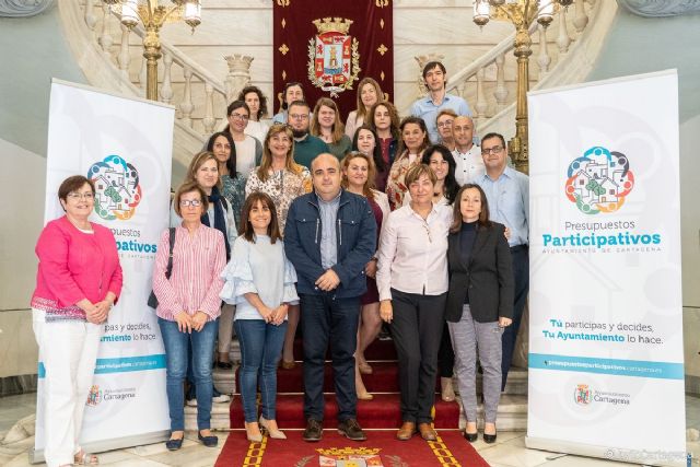 Directores y jefes de estudios se reúnen para evaluar los resultados de los Presupuestos Participativos en los centros educativos