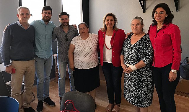 VOX : 'Un árbol en tu casa es un árbol cuidado'