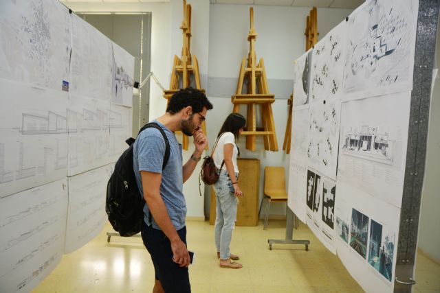 Desde campos de golf a edificios administrativos, los proyectos finales de 16 estudiantes de Arquitectura demuestran sus capacidades integrales