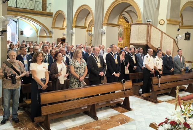 Más de mil personas honran a la Virgen del Carmen en el Casco Histórico de Cartagena