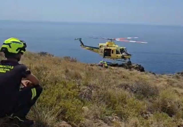 Servicios de emergencias han atendido un rescate en la Azohía, Cartagena