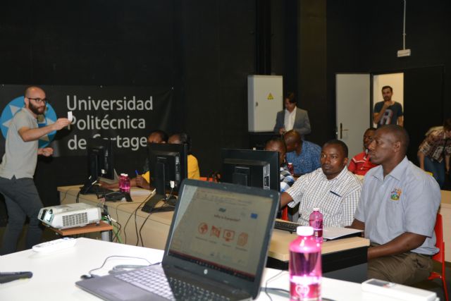La UPCT enseña a manejar herramientas multimedia a docentes de universidades africanas