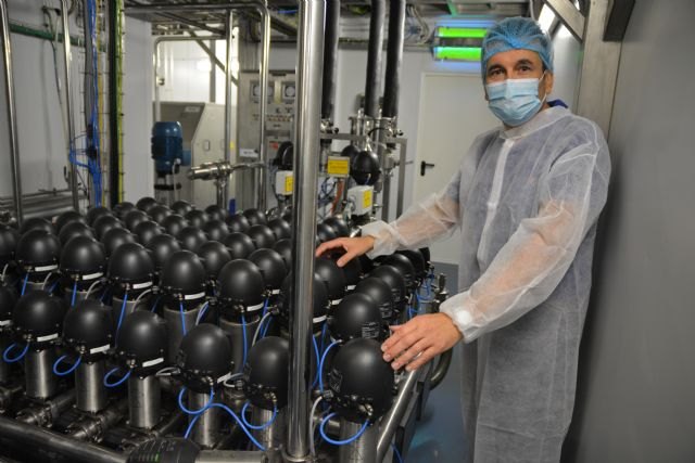 Una tesis de la Politécnica de Cartagena duplica la vida útil de los jarabes nutracéuticos de Martínez Nieto