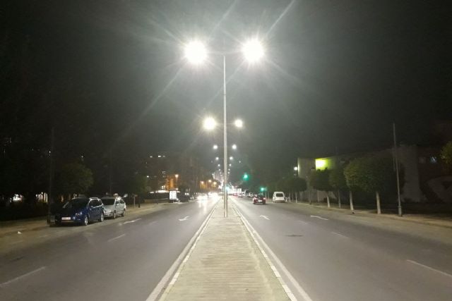 La calle Jorge Juan renueva su alumbrado con la instalación de 62 luminarias de tecnología LED