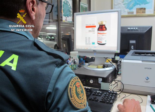 La Guardia Civil investiga a un farmacéutico por vender un producto con éxtasis líquido