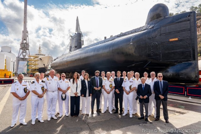 Cartagena recibe el submarino Tonina para convertirlo en el principal atractivo de un museo en los túneles de El Espalmador