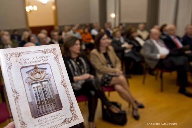 El Modernismo vivo del Casino de Cartagena se plasma en una publicacion