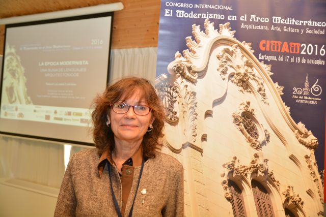 Experta en modernismo considera «un error conservar únicamente la fachada de los edificios, vaciando su historia»