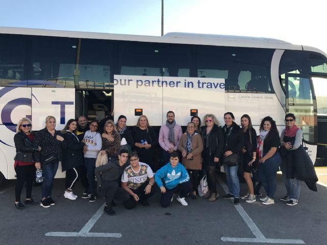 Una veintena de cartageneras participa este fin de semana en el I Congreso de Feminismo Romani