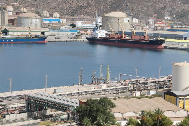 El Puerto de Cartagena mueve hasta octubre cerca de 31 millones de toneladas en su mejor registro histórico