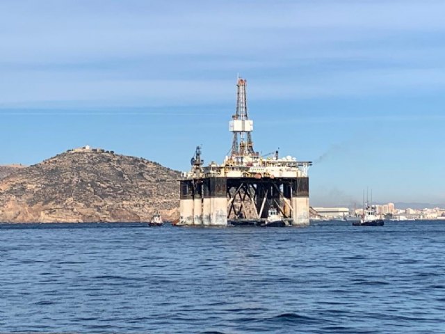 Hamilton y Cia. consigna en el Puerto de Cartagena la plataforma Transocean 706