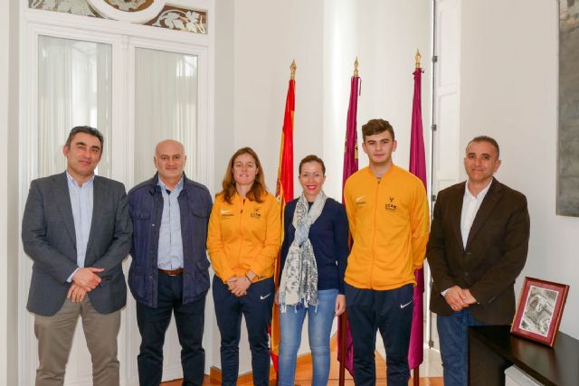 El heptatleta cartagenero, José Luis Corral, en la Alcaldía