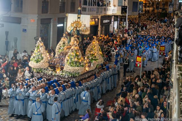 La primera procesión de España sale en la madrugada del Viernes de Dolores, desde Cartagena