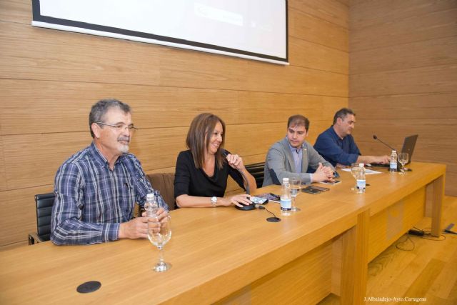 Paseos por Cartagena, de Óscar Jódar, un recorrido por el patrimonio de la ciudad