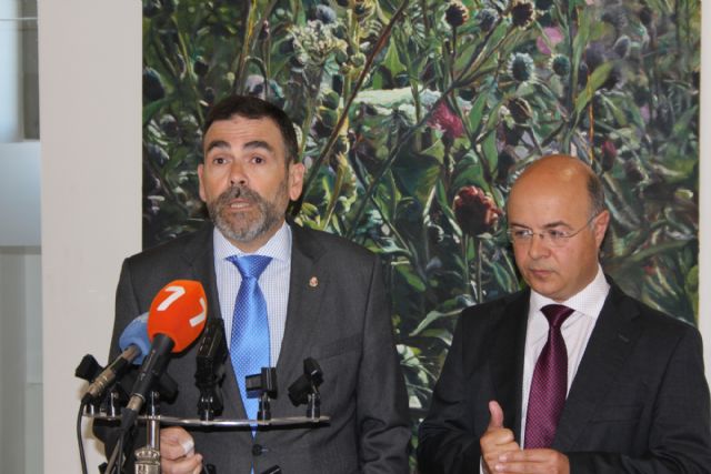 José López ofrece al consejero de Hacienda una Comisión Paritaria para resolver 'el maltrato presupuestario' a la Comarca de Cartagena