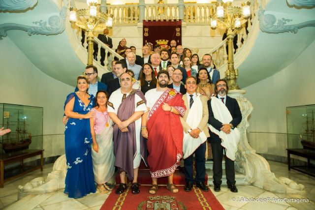 MC denuncia que el Gobierno socialista gastó más de 1.200 euros en una noche ´púnico romana´ para el presidente López Miras