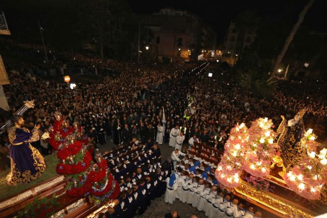 La Semana Santa de Cartagena vibra en la madrugada con el Encuentro