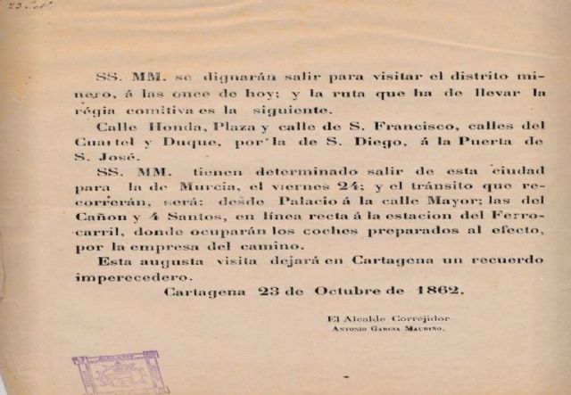 Un vídeo de la librería Athenas y el Bando sobre la visita de la reina Isabel II, documentos del mes del Archivo Municipal