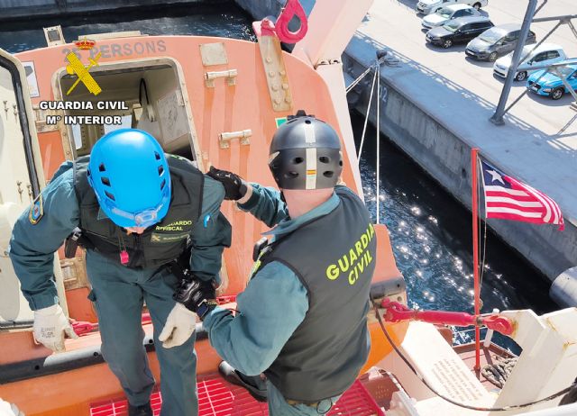 La Guardia Civil participa en un operativo simultáneo europeo de control de la seguridad marítima