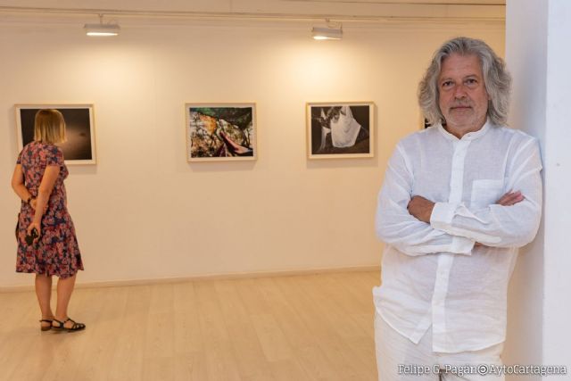 Valter Vinagre expone en La Mar de Músicas su mirada introspectiva sobre un festival con ´Bajo el signo de la luna´