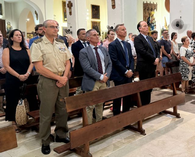 La iglesia de Santo Domingo ‘se queda pequeña’ para recordar a Ángel Pérez Martos
