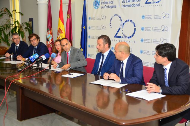 Becas para ocho estudiantes del nuevo grado bilingüe y con precios públicos de Turismo en la UPCT