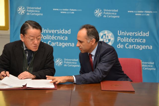 La multinacional química Takasago se incorpora a la Red de Cátedras de Empresas Tecnológicas de la UPCT