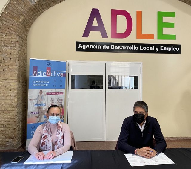 MC: 'N. Arroyo coloca una psicóloga clínica de su cuerda al frente de la ADLE'