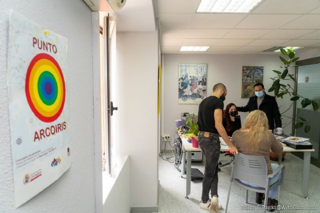La Concejalía de Juventud inaugura el Punto Arcoíris como proyecto integral en Diversidad Sexual