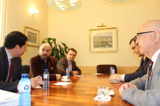 Diputados nacionales de Ciudadanos conocen los principales proyectos y objetivos de la Autoridad Portuaria de Cartagena