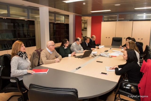 El equipo de Gobierno informa a los grupos municipales de la tramitacion de las normas transitorias