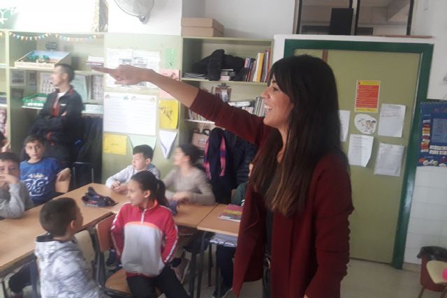 El programa Deporte+Nutrición=salud entra en las aulas del colegio Vicente Ros