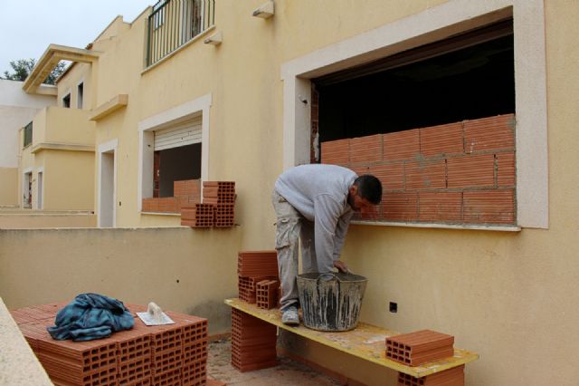 El Ayuntamiento cierra los accesos a la urbanización Los Naranjos de La Palma