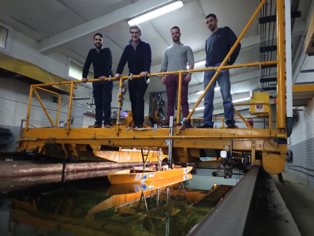 Investigadores de la UPCT usan un modelo a escala del BIO Hespérides para reproducir las condiciones de navegación en zonas con hielo