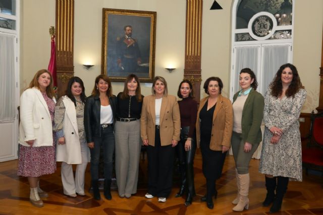 La Oficina de Empresas del Ayuntamiento de Cartagena ofrece atención integral a mujeres para abrir negocios