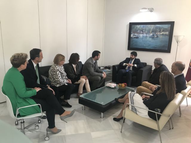 Fernando López Miras, nombrado Hermano de Honor de la Cofradía de San Ginés de la Jara