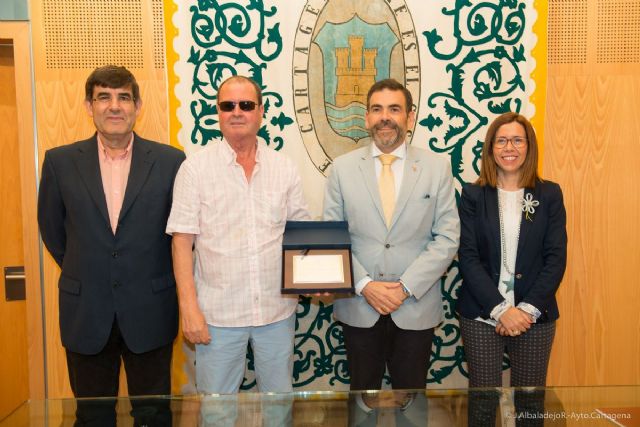 El Ayuntamiento de Cartagena reconoce la labor de sus jubilados en Santa Rita