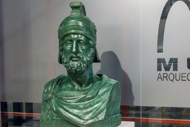 El Museo Arqueológico Municipal recupera de sus fondos un busto de Asdrúbal para exponerlo en la Noche de los Museos