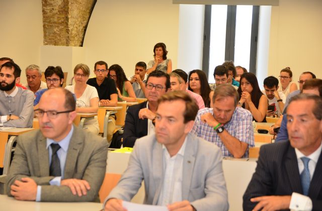 La UPCT premia las soluciones tecnológicas de estudiantes, investigadores y empleados