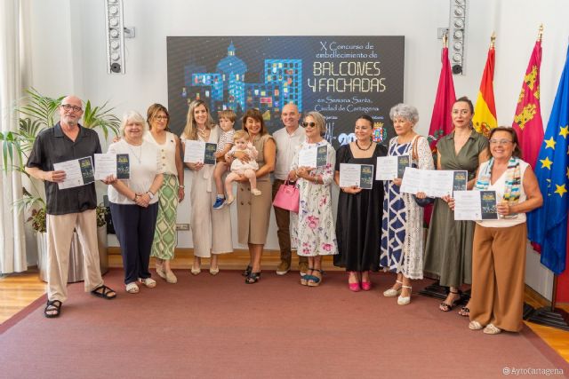 Los mejores balcones y fachadas de la Semana Santa de 2025 ya tienen su premio
