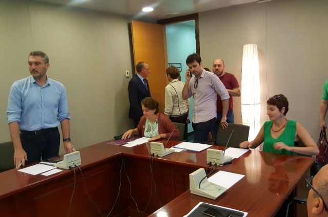 Podemos propone presentar una iniciativa en el Congreso para “proteger” el faro de Cabo de Palos de la política “pelotazo” del PP