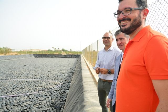 Coberturas flotantes experimentales logran reducir un 75% la evaporación en las balsas de riego de la UPCT