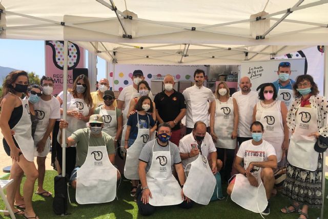 ´Cocineros en ruta´ hace parada en Isla Plana